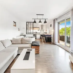 Appartement Le Prevert, T3 Avec Terrasse Et Parking, Rennes